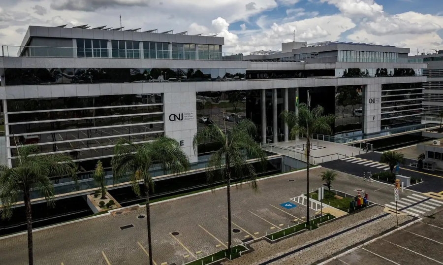 CNJ acaba com aposentadoria compulsória como punição máxima para juiz