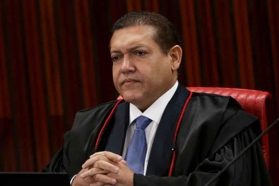TSE julga 21 ações eleitorais envolvendo PT e PL