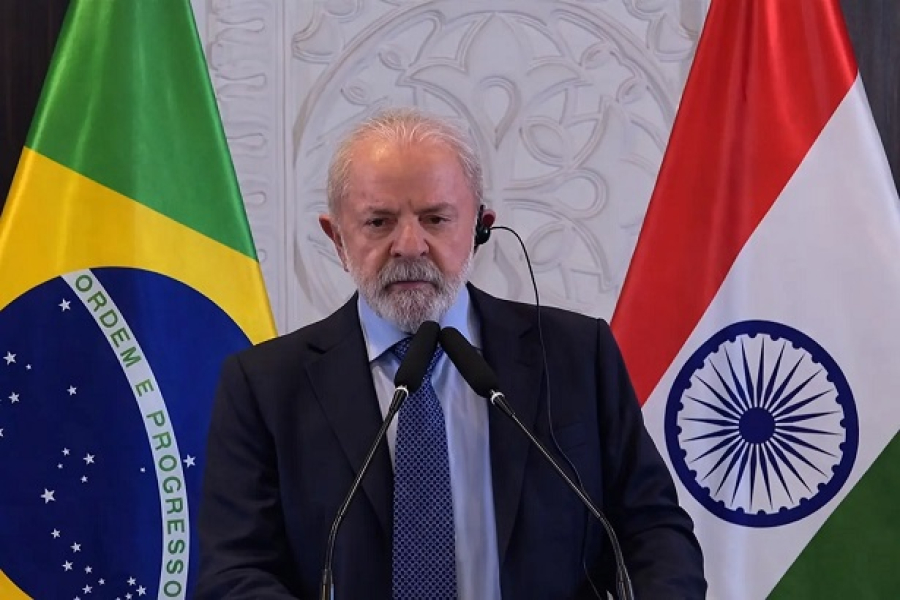 Lula critica anúncio de tarifas dos EUA pela web e prevê diálogo abrangente com Trump