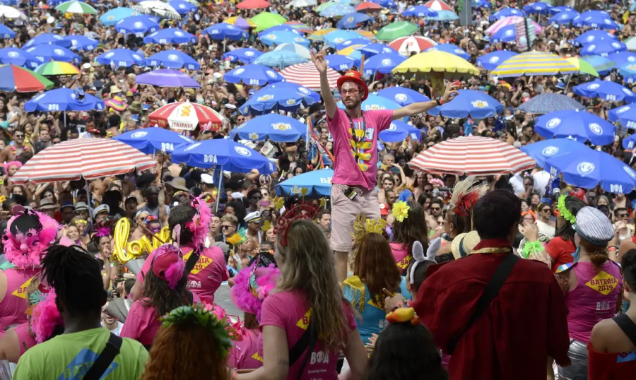 Com crescimento de 17%, Brasil recebe 300 mil estrangeiros no Carnaval