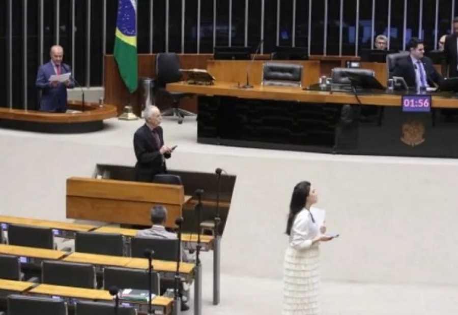 Janela partidária começa na quinta (5) e libera deputados para troca de sigla visando eleições 2026 