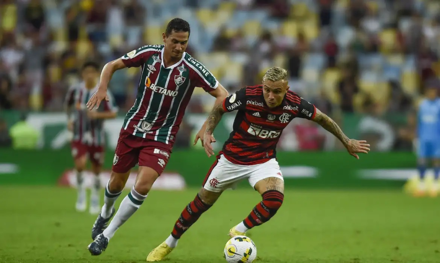 Fluminense e Flamengo decidem Campeonato Carioca neste domingo