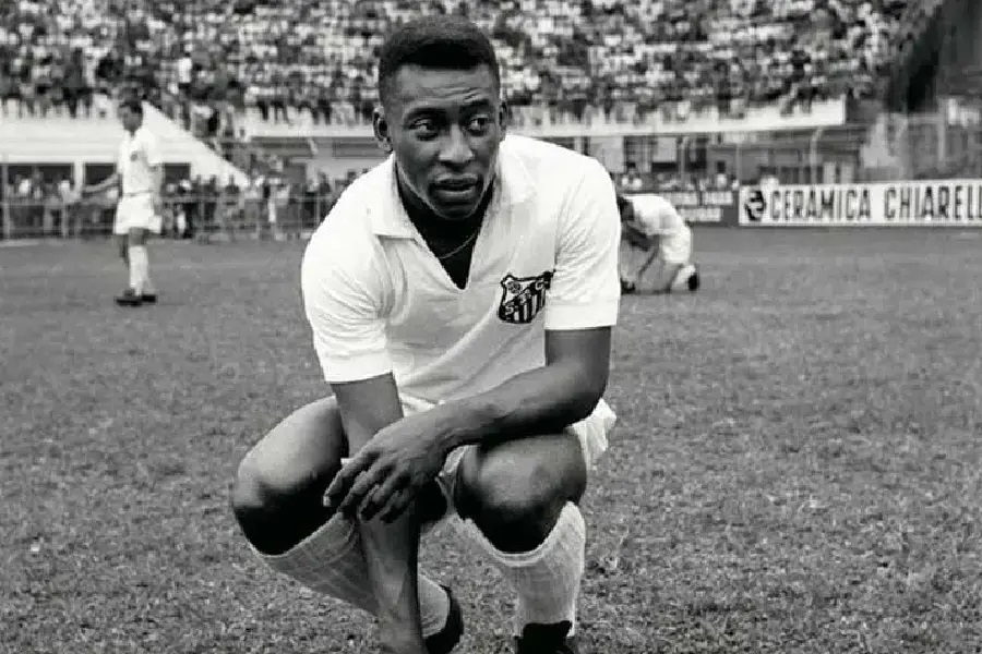 Braço direito de Pelé humaniza Rei do Futebol em livro: ‘Ele era teimoso’