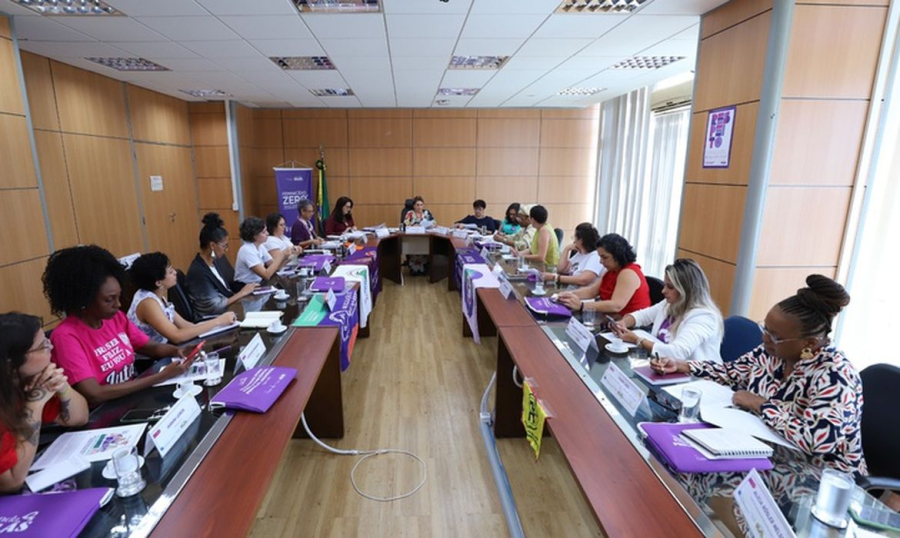 FIM DA ESCALA 6x1: proposta prioritária pode aliviar dupla jornada das mulheres 