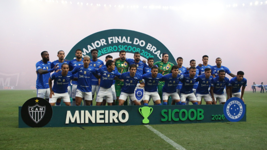 Com pancadaria no fim, Cruzeiro vence Atlético e volta a ser campeão mineiro