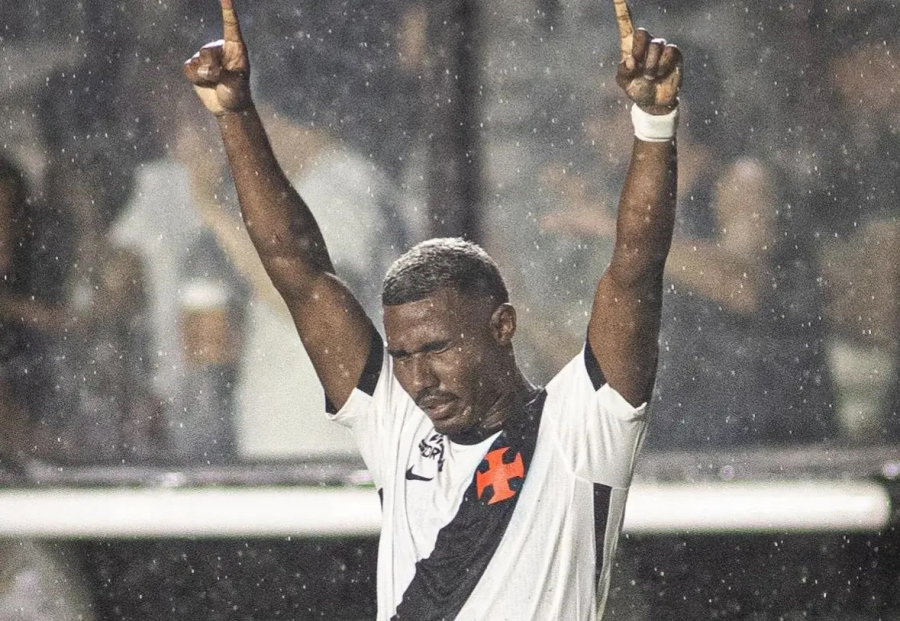 Em estreia de Renato, Vasco vence Palmeiras e sai do Z-4