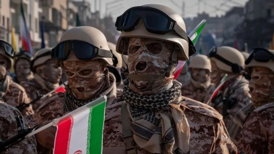 Irã ameaça instalações dos EUA após ataque e fala em “destruição completa”