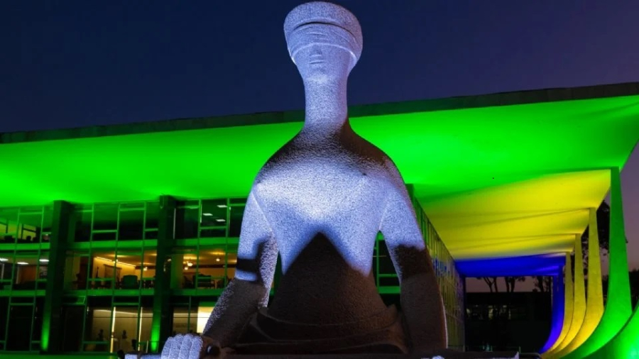 Comissão do STF identifica R$ 9,8 bi em penduricalhos acima do teto para juízes