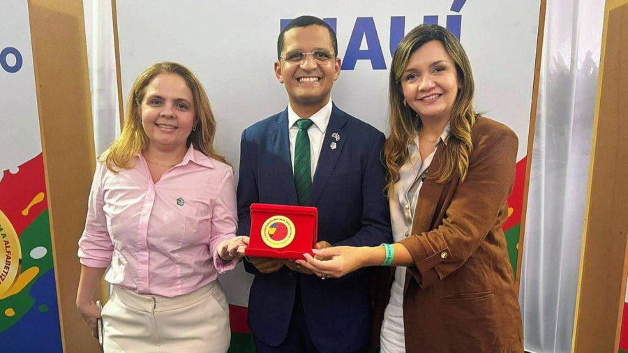 Teresina conquista Selo Ouro em alfabetização e se destaca entre as quatro melhores capitais do Nordeste