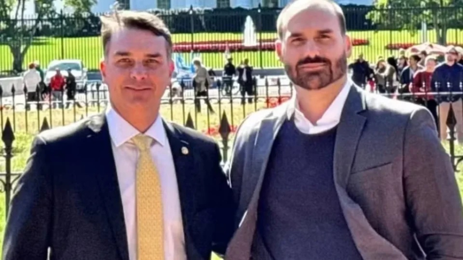 Articulação atua para frear lobby do clã Bolsonaro nos EUA contra a democracia no Brasil