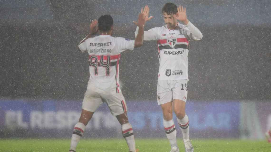 São Paulo vence Boston River com golaço de Bobadilla e estreia bem na Sul-Americana