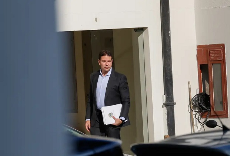 Prisão do golpista Alexandre Ramagem nos Estados Unidos repercute na imprensa internacional