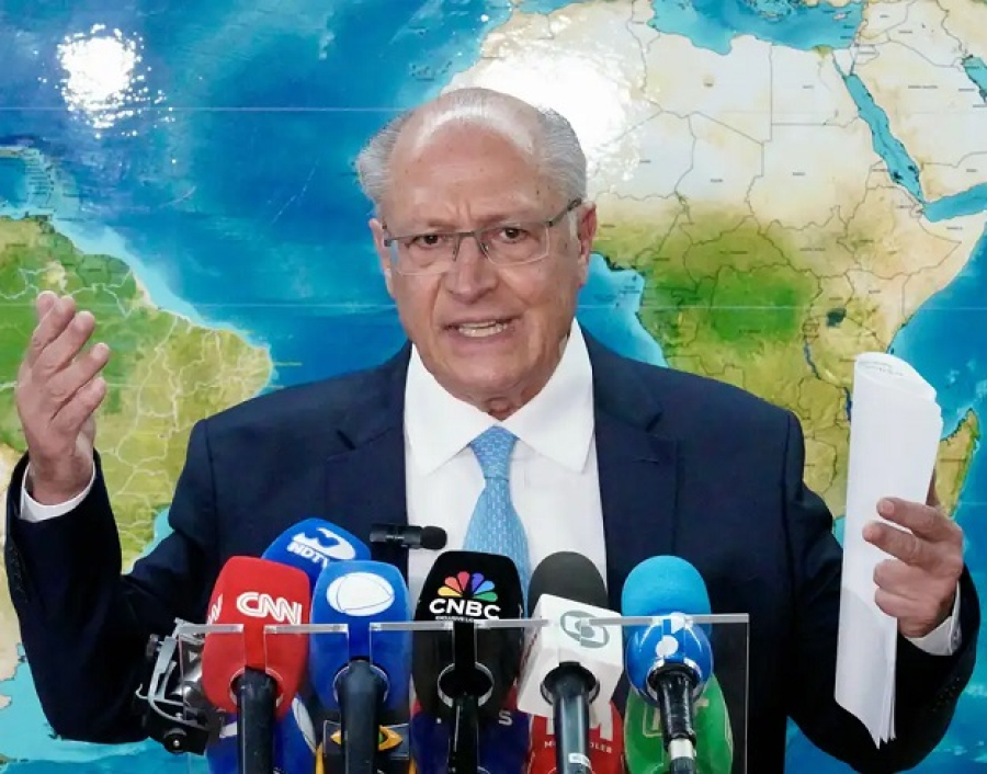 Geraldo Alckmin defende fim da escala 6x1 e redução de jornada