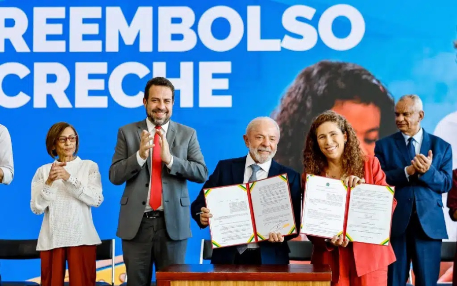 Lula acaba com escala 6×1 para trabalhadores terceirizados do governo