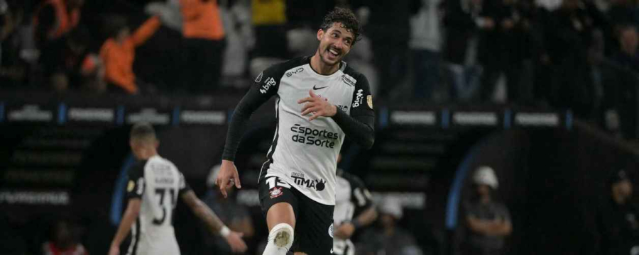 Gustavo Henrique faz golaço e dá assistência contra o Santa Fé