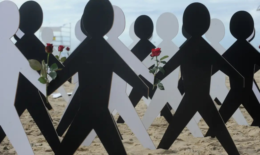 SANTA CATARINA É O ÚNICO ESTADO DA FEDERAÇÃO QUE PRATICA RACISMO OFICIAL