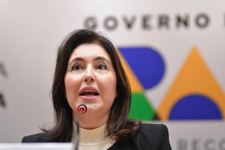 Pesquisas internas testam nome de Simone Tebet como vice de Fernando Haddad em São Paulo