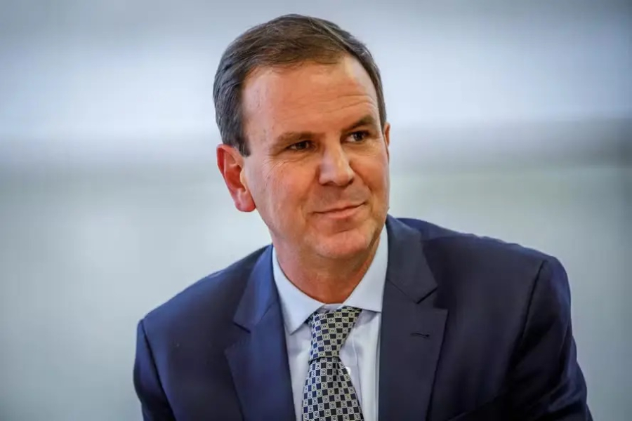 Eduardo Paes lidera em todos o cenários e pode ser eleito no 1° Turno no RJ, diz pesquisa