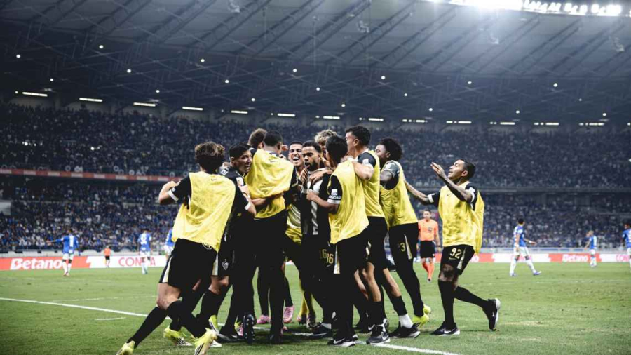 Em clássico 'quente' com expulsões, Atlético-MG faz 3 a 1 no Cruzeiro