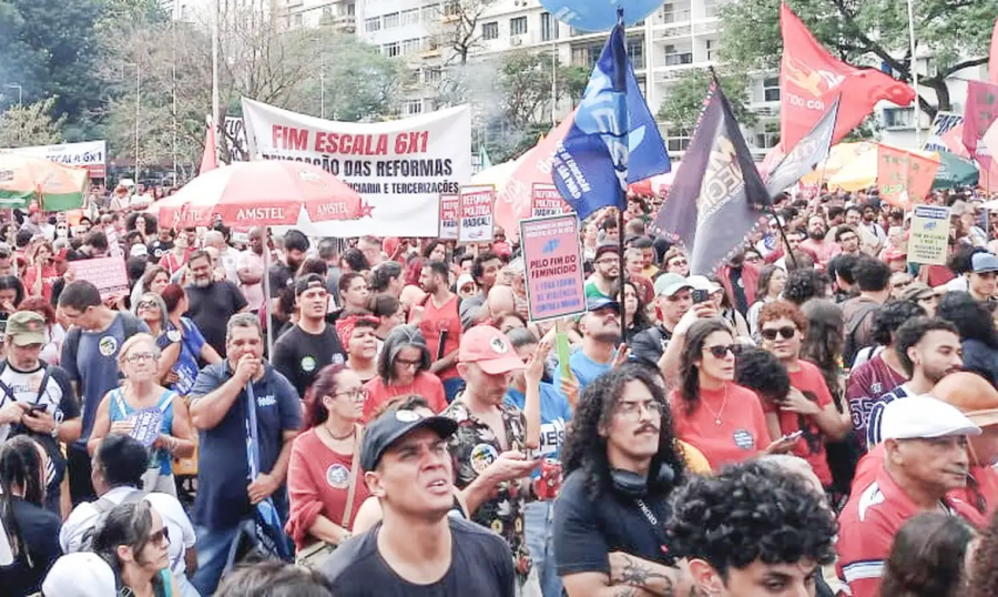 Por mais tempo de descanso e para a família, trabalhadores marcham 