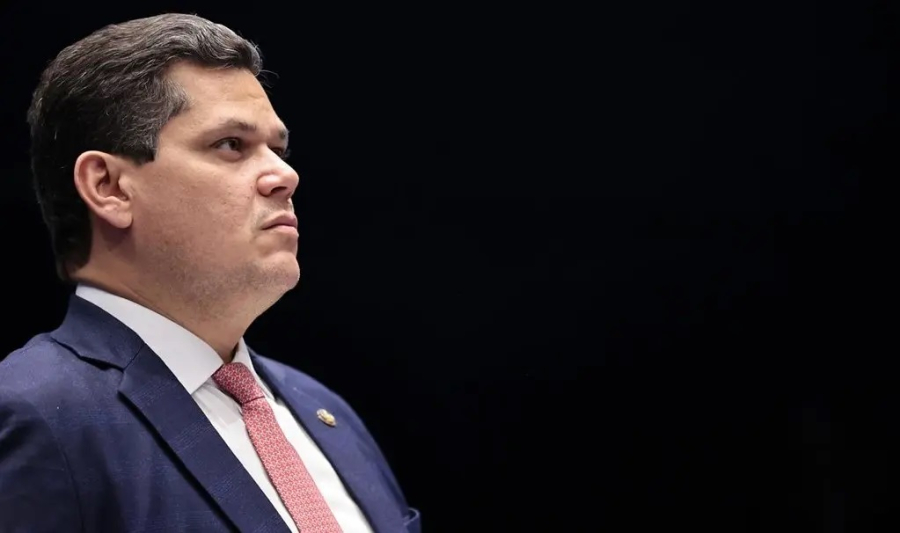 O TRABALHO SUJO DE ALCOLUMBRE