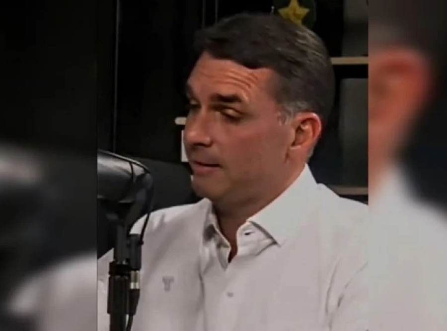 Flávio Bolsonaro poderá desistir da candidatura a presidente após escândalo de Ciro Nogueira