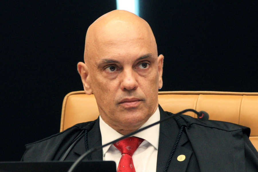 Alexandre de Moraes determina suspensão da Lei da Dosimetria até julgamento final do STF