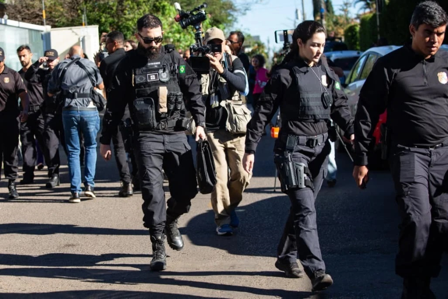 MASTER: Prefeitos do Piauí abandonam Ciro Nogueira nas redes após ação da Polícia Federal