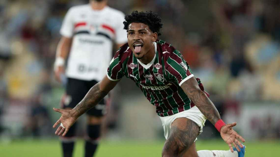 Fluminense vence São Paulo em noite de apresentação de Hulk
