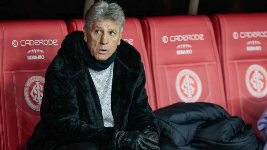 Renato Gaúcho critica Vasco, diz que time 'entrou para desfilar' e detona 'sono' contra o Inter