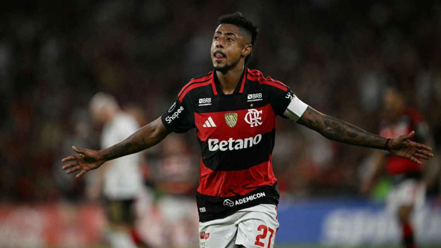 Flamengo vence o Cusco com 'dobradinha' de Bruno Henrique