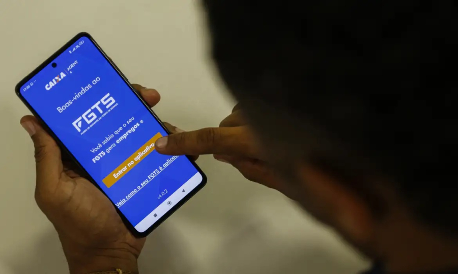 Saiba como autorizar o uso do FGTS para renegociar dívidas no Desenrola 2.0