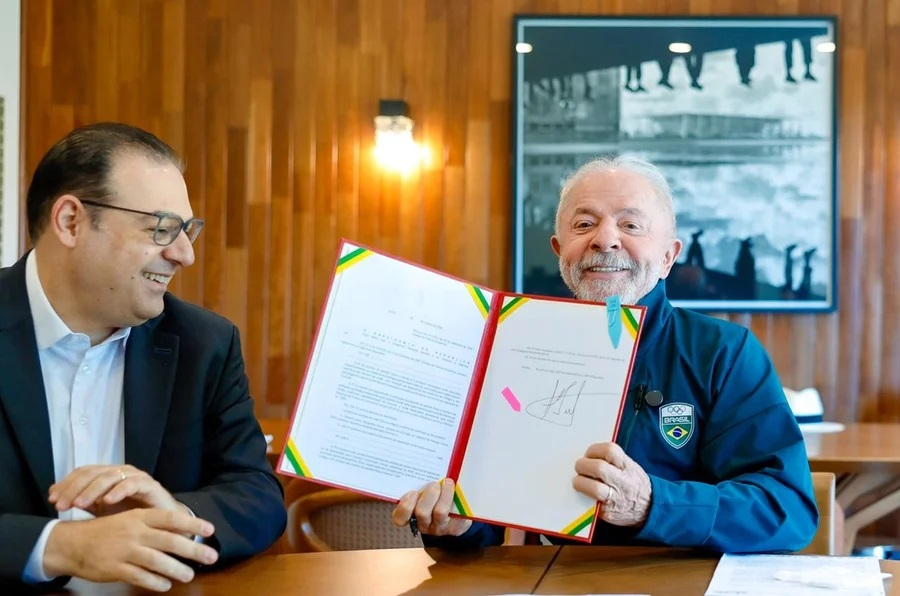 Lula sanciona nova regra que permite renovação automática da CNH