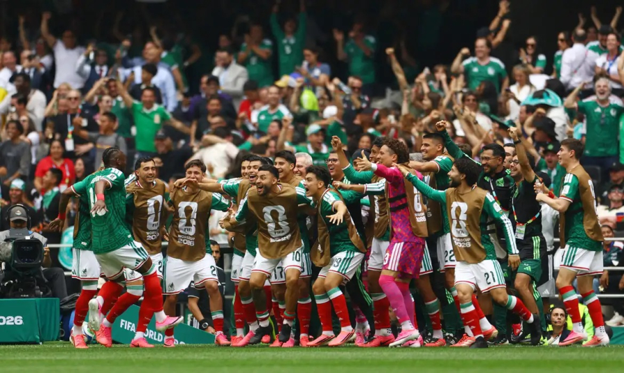 México abre Copa do Mundo vencendo África do Sul em duelo com três expulsões