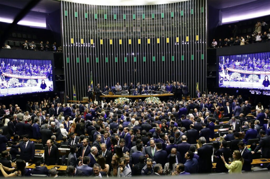 Flávio Bolsonaro perde apoio do Centrão contra Lula