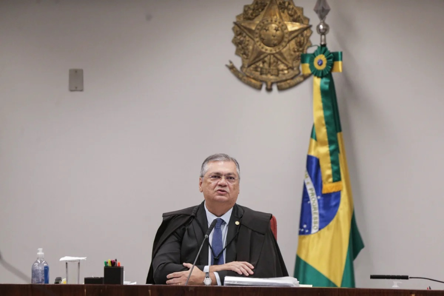 SUPREMO TRIBUNAL CONDENA EDUARDO BOLSONARO A MAIS DE 4 ANOS POR CRIME DE COAÇÃO ILEGAL