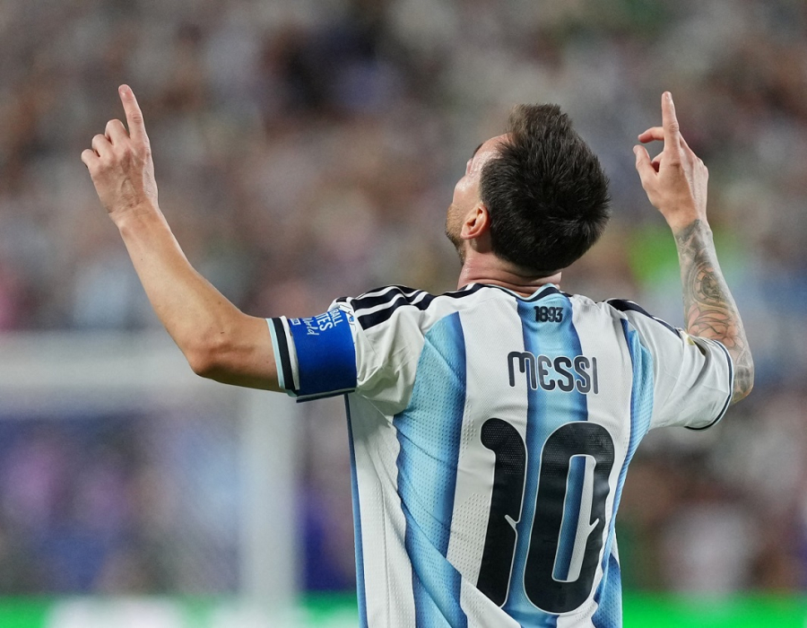 Messi vira o maior artilheiro das Copas com três gols
