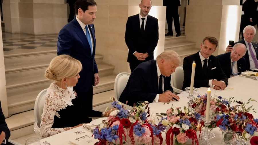 Trump assina rendição ao Irã em Versalhes, como a Alemanha após perder a 1ª Guerra