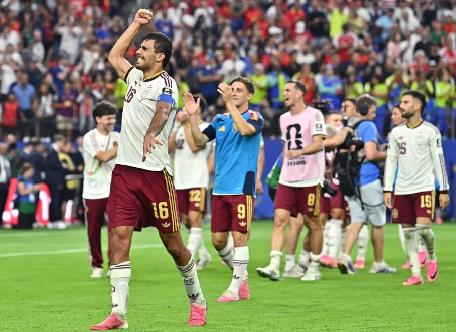 Entenda como a força coletiva da Espanha anulou a França na primeira semifinal da Copa