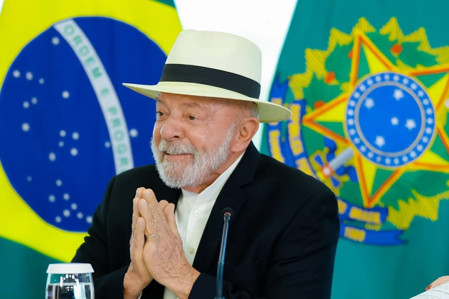 Governo Lula reage ao tarifaço dos Estados Unidos com pacote de defesa da economia, apoio às empresas e ofensiva diplomática