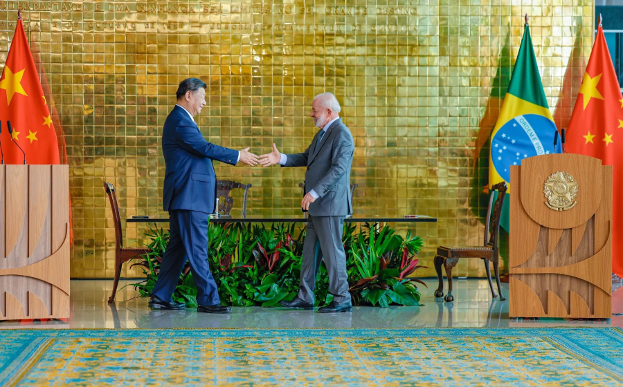 Comércio do Brasil com a China dispara 28% enquanto trocas com os Estados Unidos recuam