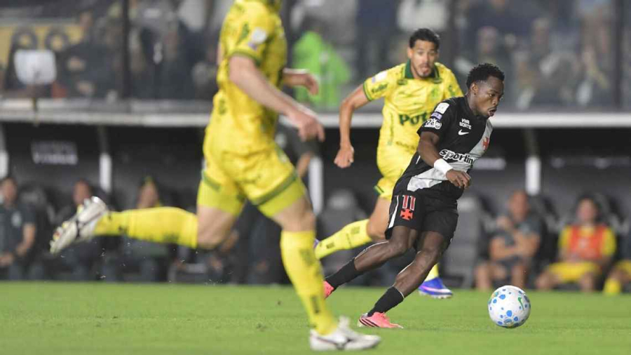 Vasco busca empate com Mirassol, é vaiado e segue na zona de rebaixamento do Brasileirão