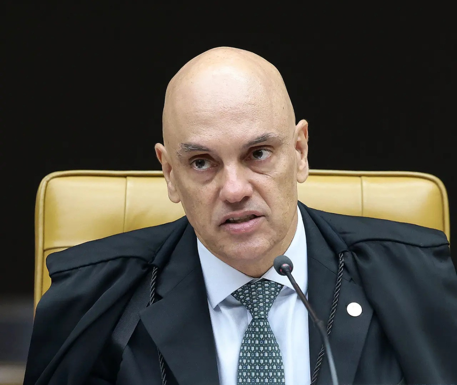 Moraes dá 48 horas para Bolsonaro explicar vídeo com IA e alerta para risco de prisão em regime fechado