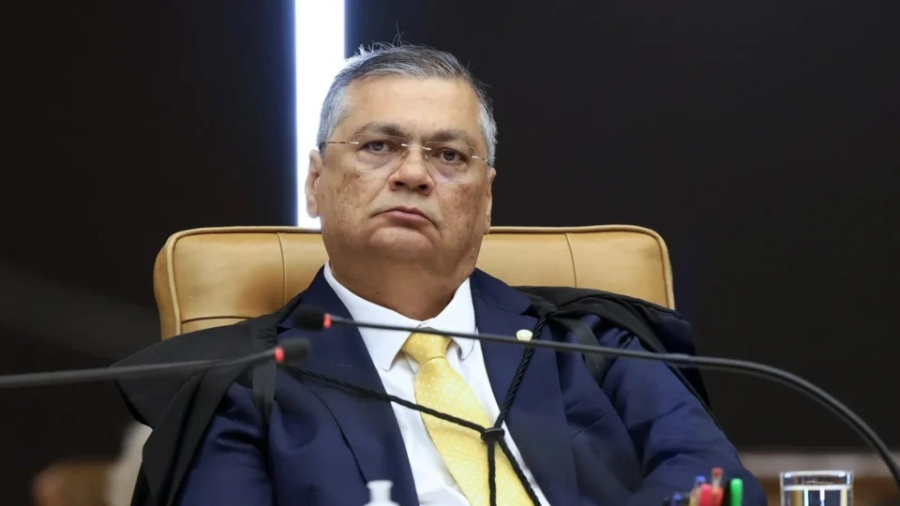 Flávio Dino aciona PF após TCU encontrar irregularidades em R$ 198 milhões de emendas Pix