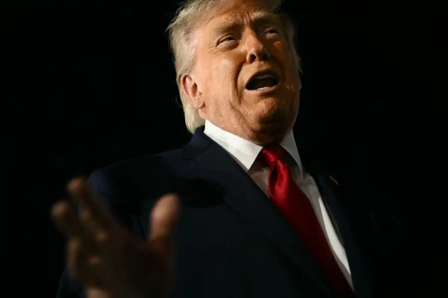 O colapso de Trump: desaprovação do presidente dos EUA bate recorde (61%), diz The Economist
