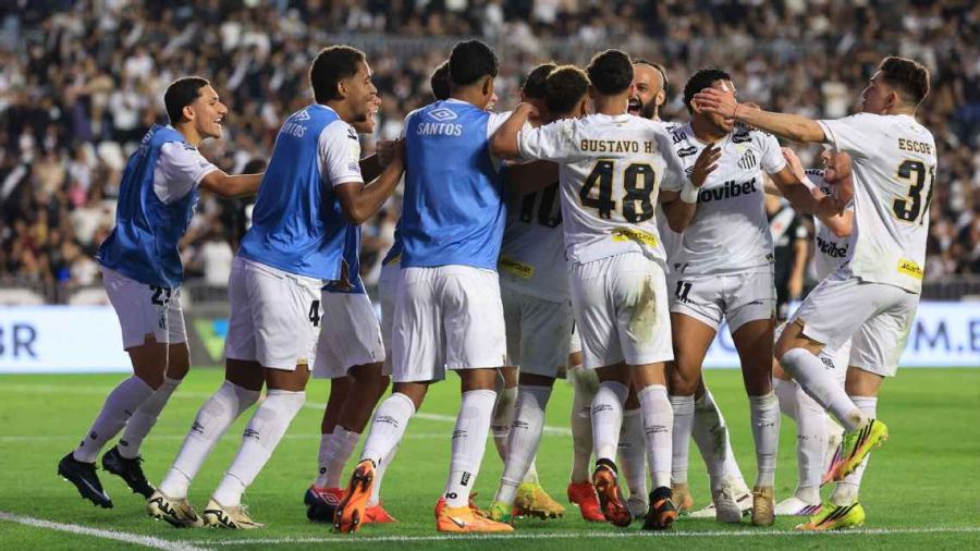 Em jogo marcado por Neymar x Thiago Mendes, Santos 'atropela' o Vasco