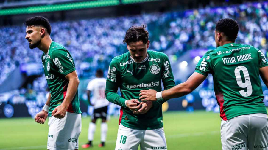 Palmeiras acorda no 2º tempo e vence o Vasco