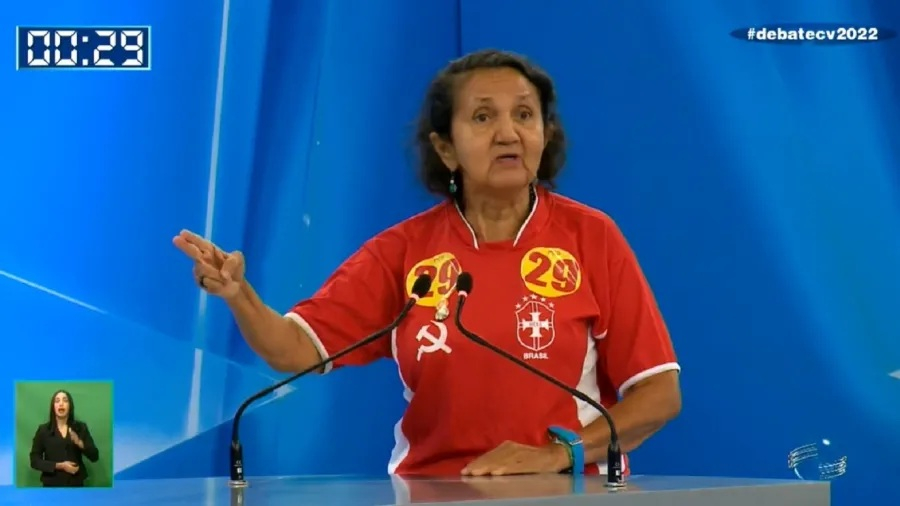 Candidata do meme 'ah, você quer me calar', Lourdes Melo sofre AVC no Piauí