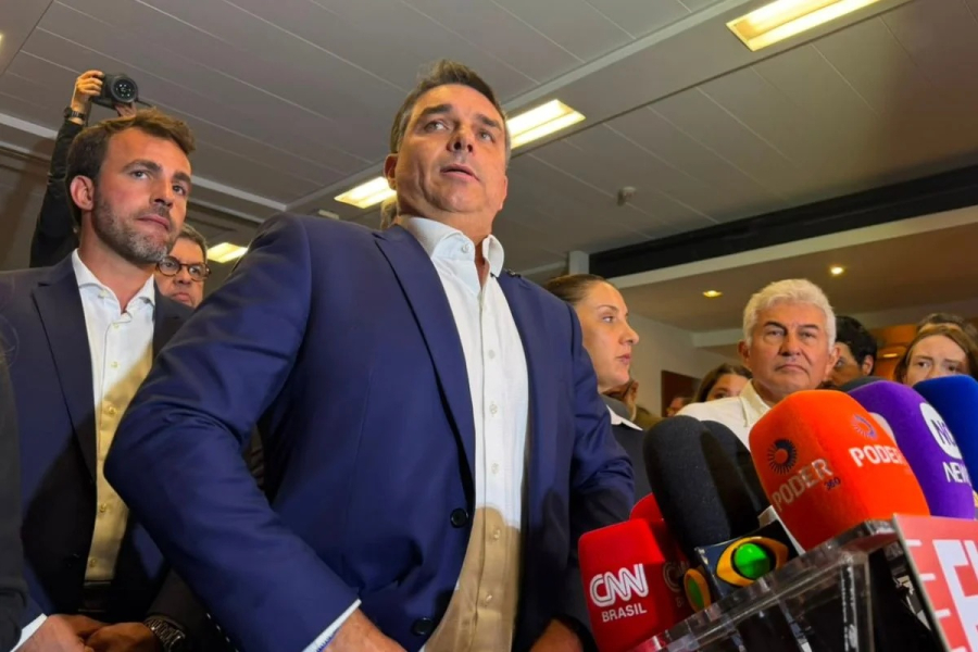 Flávio vai interromper campanha para visitar aliado na cadeia de Ponta Grossa, no PR