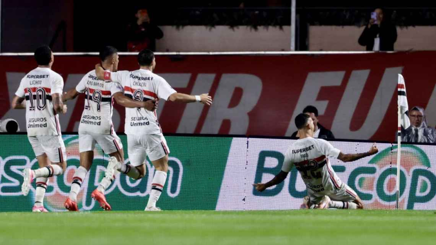 São Paulo bate o Atlético-MG e se afasta do Z-4